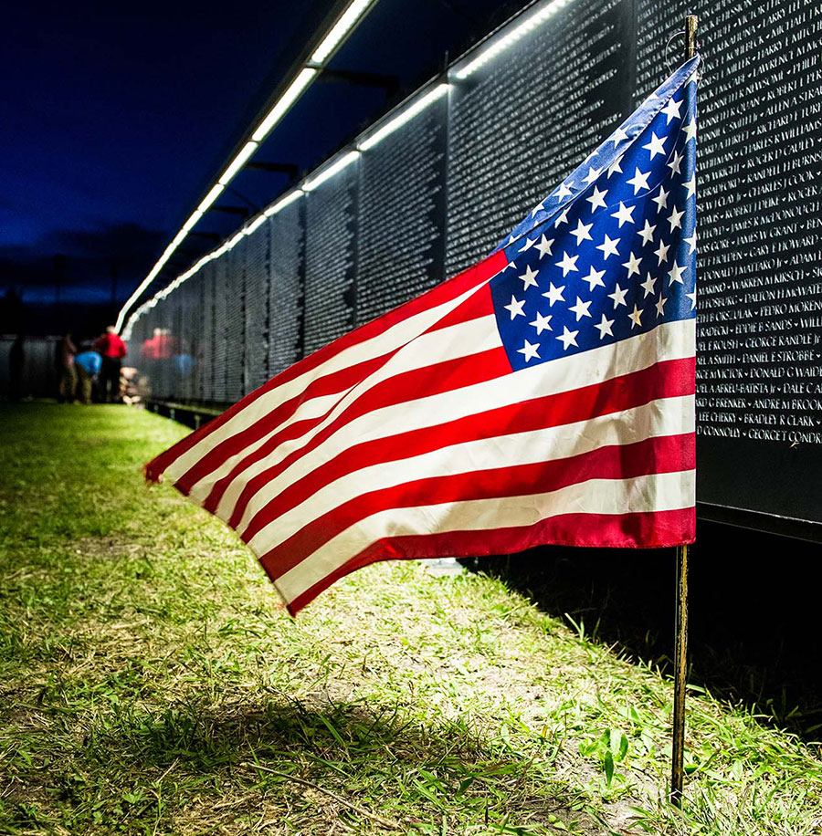 flag-infront-of-the-wall